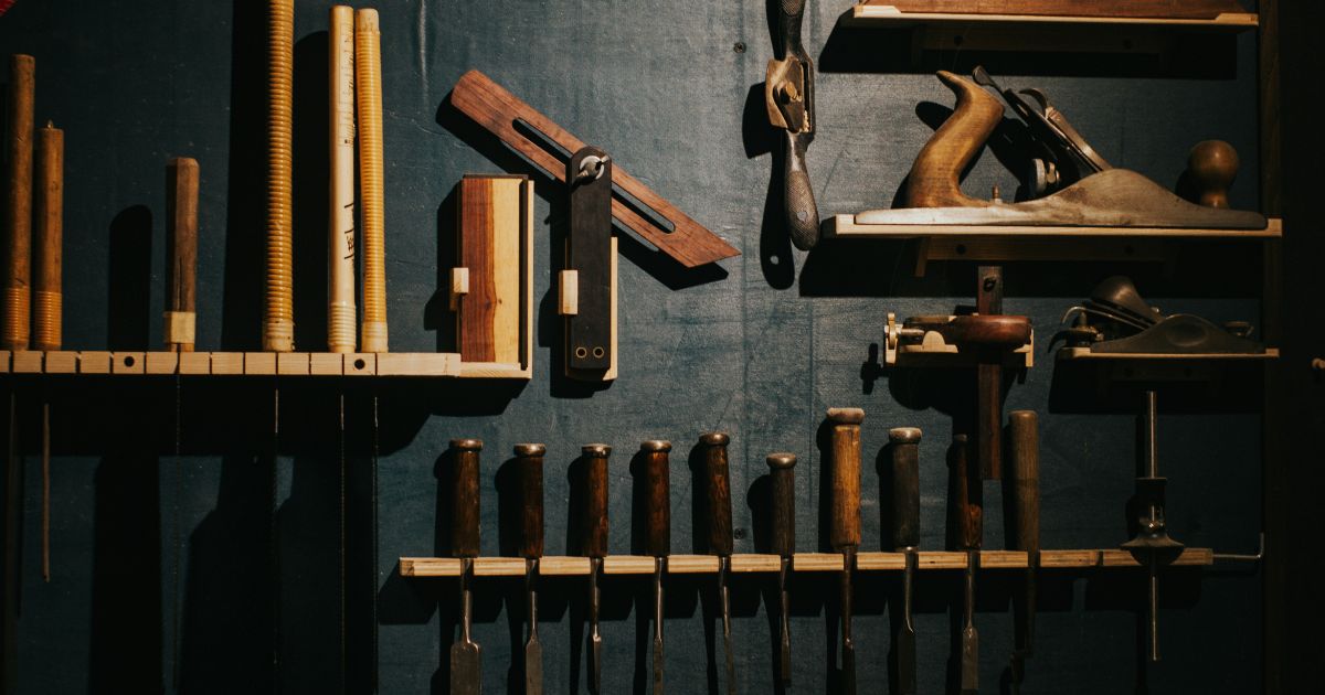 The state, the Korea Heritage Service, will acknowledge ox horn craftsman Han Gi-deok as an intangible cultural heritage on 8th April.