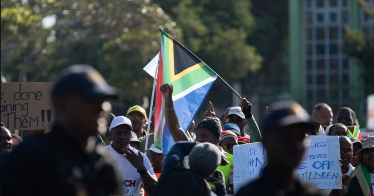 South Africa Anti-Migrant Rally Turns Violent as Protesters Hurl Stones